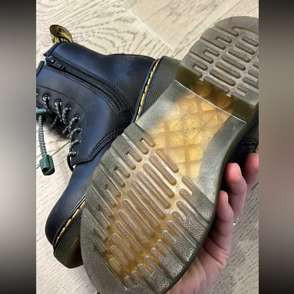 Dr Martens kids size 1 - Picture 3 of 4